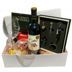 caixa especial com kit vinho